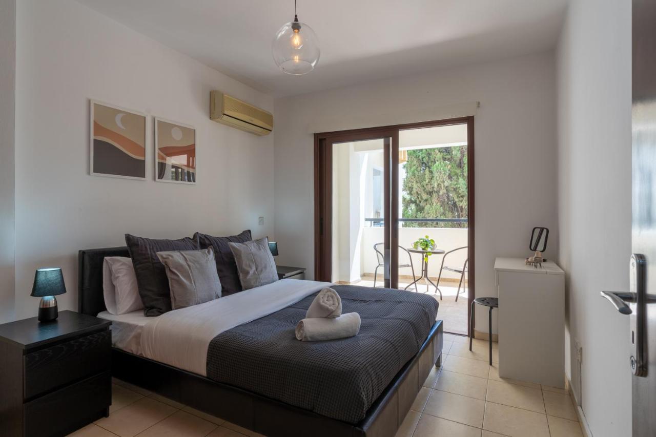 Mia 1-Bedroom Apartment In Larnaca Ngoại thất bức ảnh